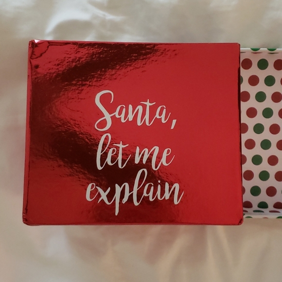 Christmas gift box (free with any purchase just add to bundle) - Picture 3 of 3